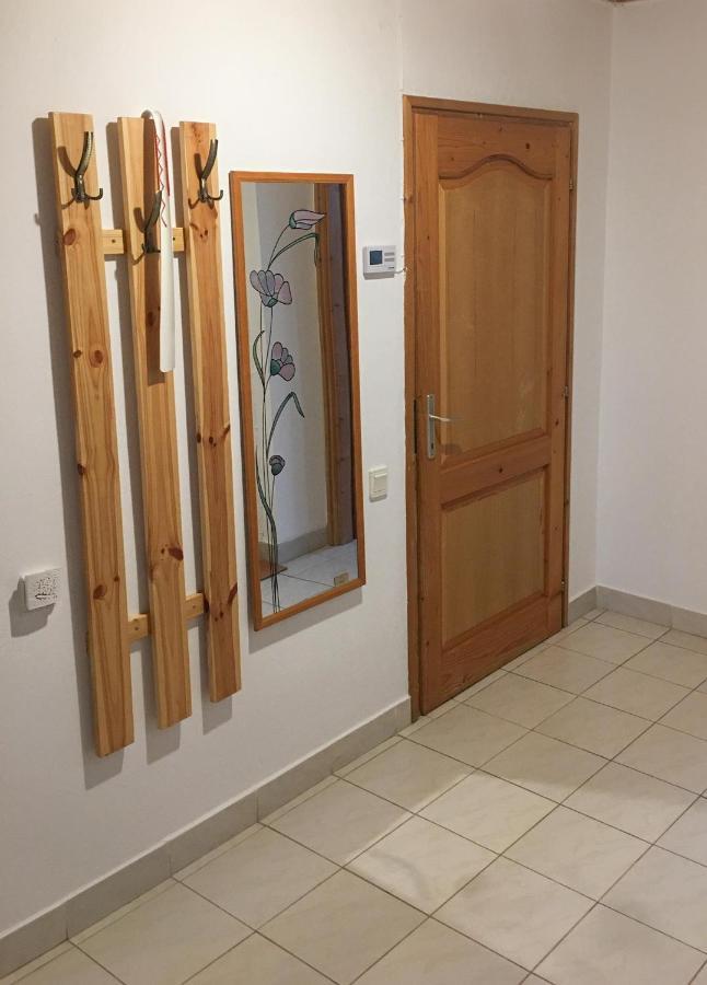 Baranya Apartman Ata ภายนอก รูปภาพ